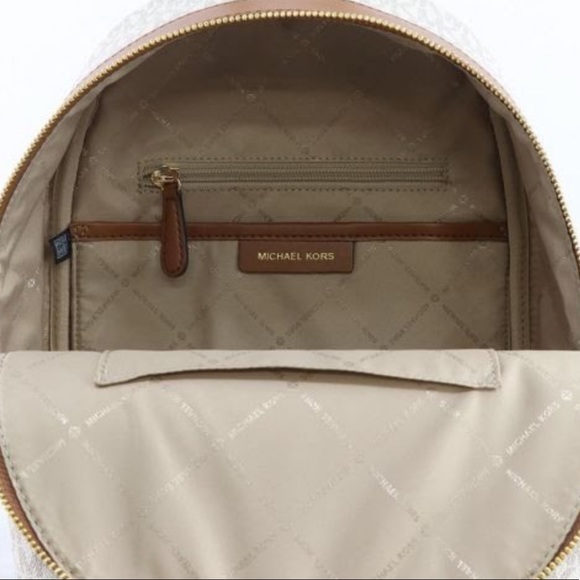 MICHAEL KORS Kenly Medium Backpack Signature Vanilla Bag - Picture 9 of 16